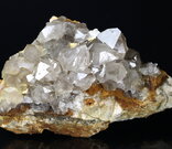 Křemen - Stříbrná Skalice, rozměry vzorku: 12 x 8,5 cm. © Foto T. Kadlec