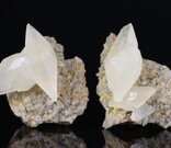 Kalcit - Stříbrná Skalice, délka srostlic: 30 mm. © Foto T. Kadlec