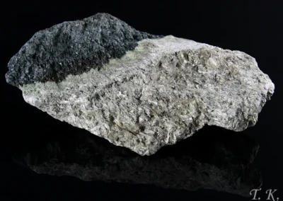 Antofylit, annit - Malešov 1990, rozměry vzorku: 12x8x5 cm. © Foto T. Kadlec