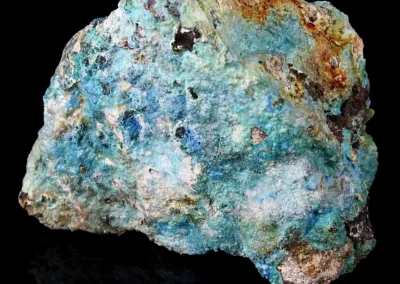 Chryzokol, smithsonit, jarosit - Kutná Hora 1997, rozměry vzorku: 9x7x5,5 cm. © Foto T. Kadlec