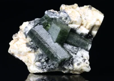 Fluorapatit - Čejov, rozměry vzorku 50 x 35 mm. © Foto T. Kadlec