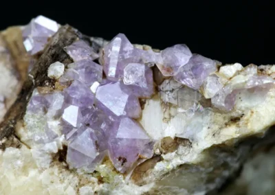 Fluorapatit - Přibyslavice, FOV 21 mm. © Foto T. Kadlec