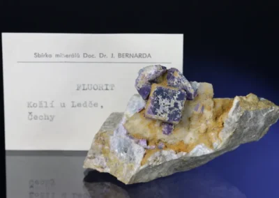 Fluorit - Kožlí u Ledče nad Sázavou, rozměry vzorku 9,5 x 5 cm. © Foto T. Kadlec
