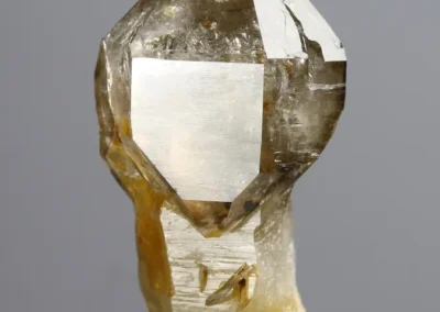 Křemen - Golčův Jeníkov, rozměry vzorku: 6,5 x 3 cm. © Foto T. Kadlec