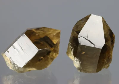 Křemen - Golčův Jeníkov, rozměry vzorku: 3 x 2 cm. © Foto T. Kadlec
