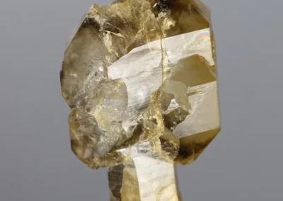 Křemen - Golčův Jeníkov, rozměry vzorku: 4,5 x 2,2 cm. © Foto T. Kadlec